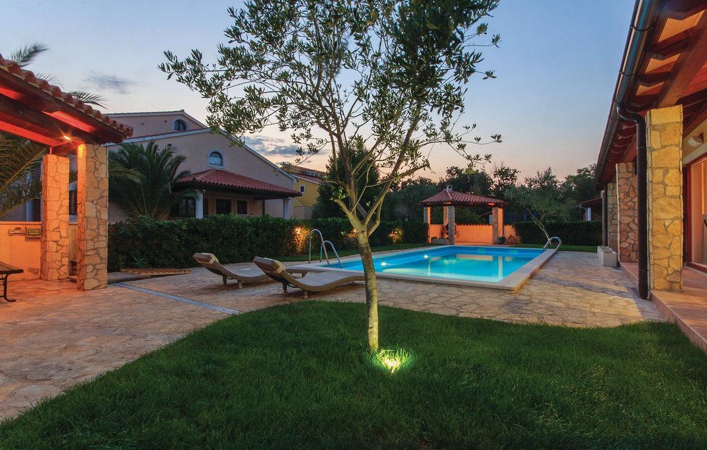 Oliva Holiday Apartment 班约勒 外观 照片